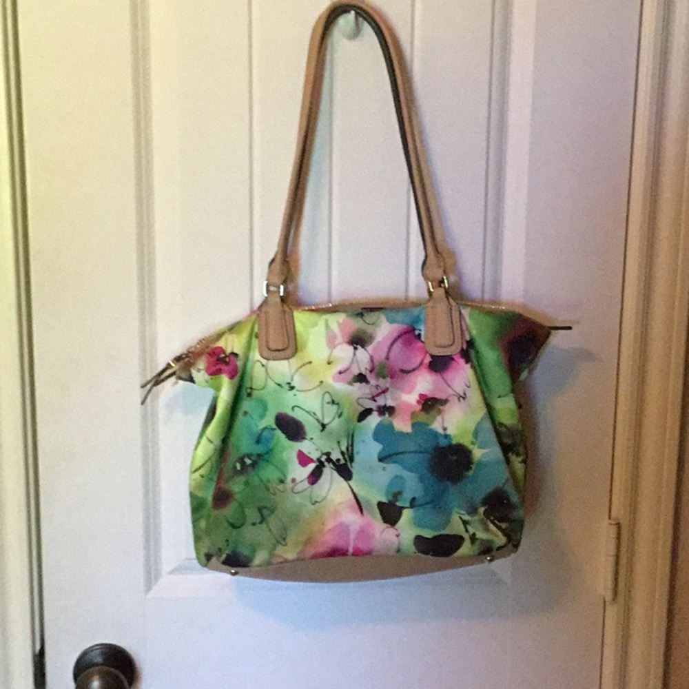 Purse - Picture 2 of 3